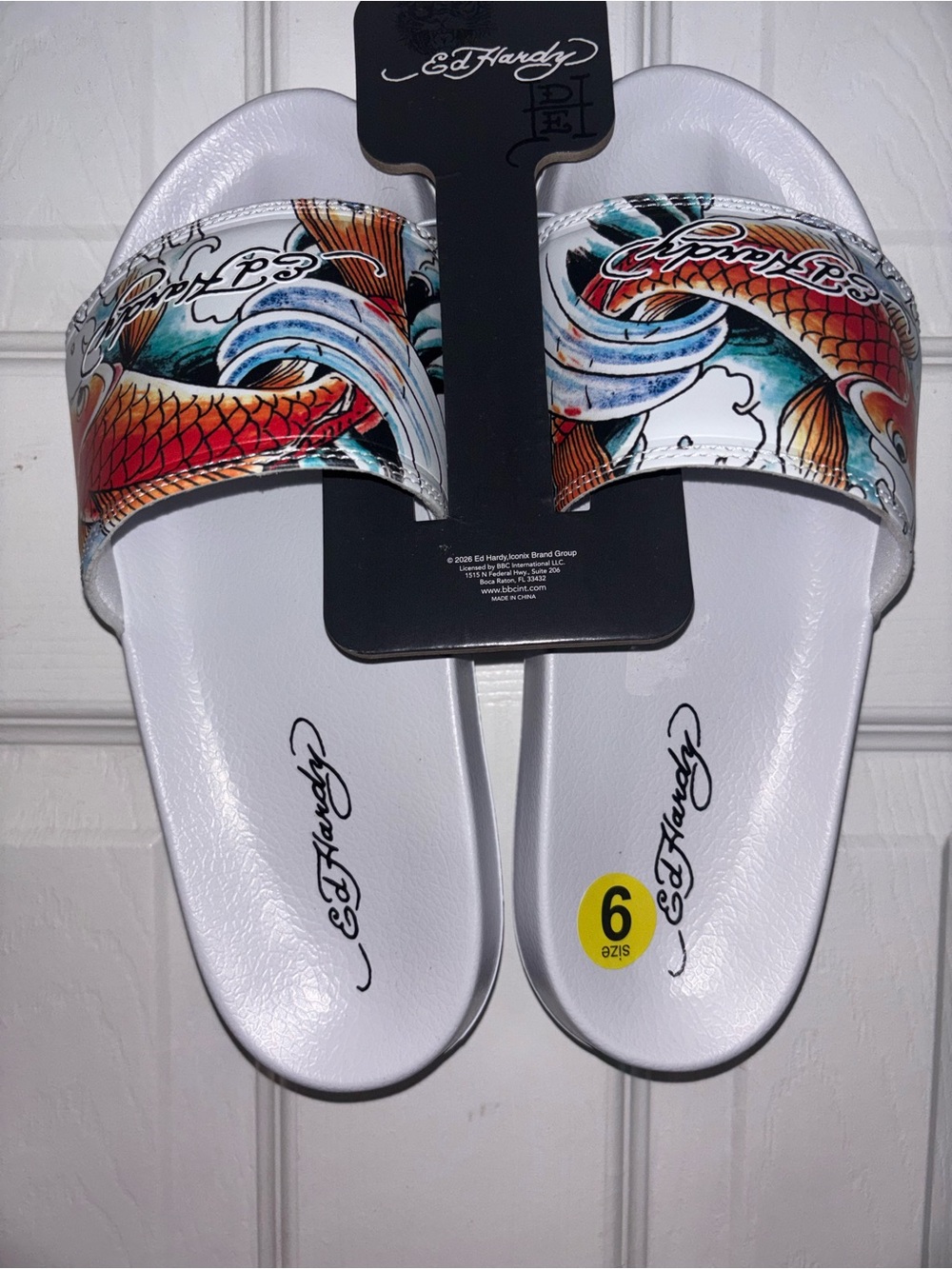 Ed Hardy White Slides with Red & Teal Koi Graphic NWT SIZE 9 - Picture 9 of 9
